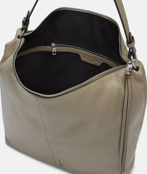 Aissa Hobo L