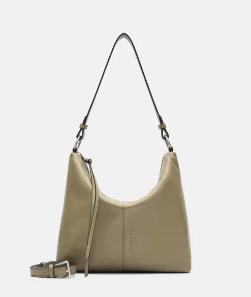 Aissa Hobo M