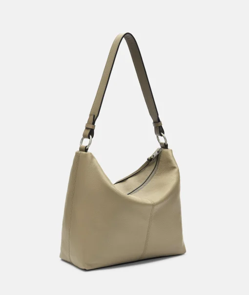 Aissa Hobo M