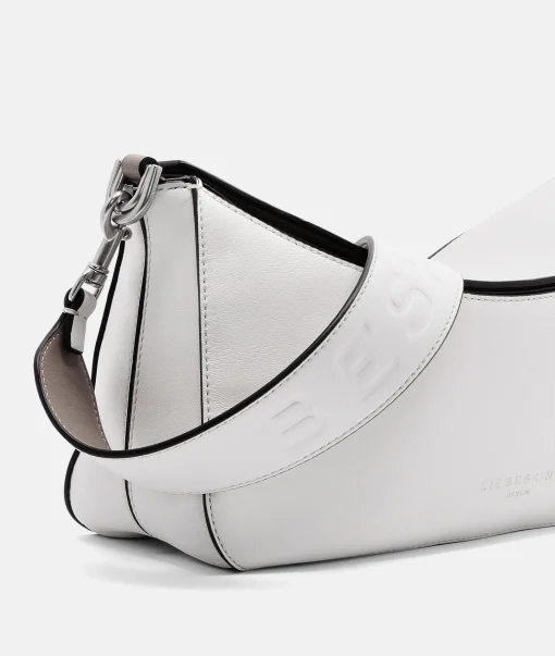 Alessa Hobo M