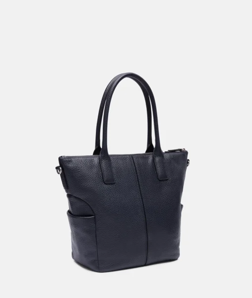 Annie Satchel M