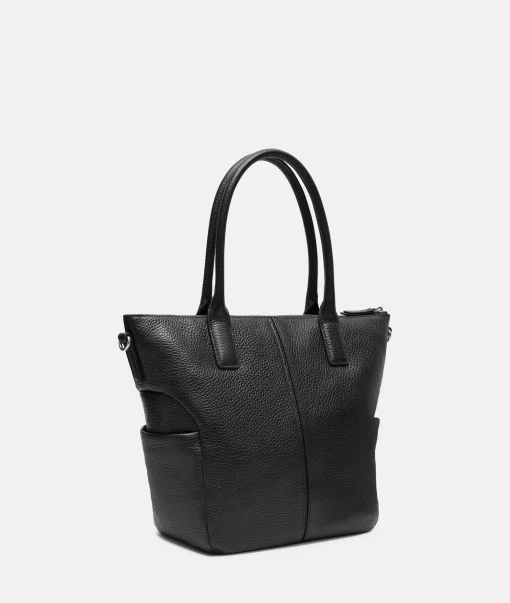 Annie Satchel M