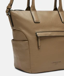Annie Satchel M