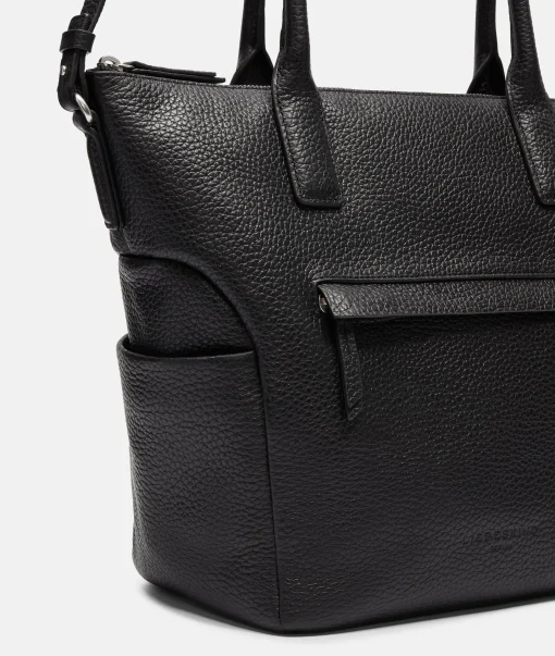 Annie Satchel M