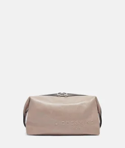 Elvira Pouch