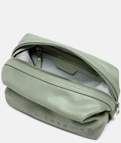 Elvira Pouch