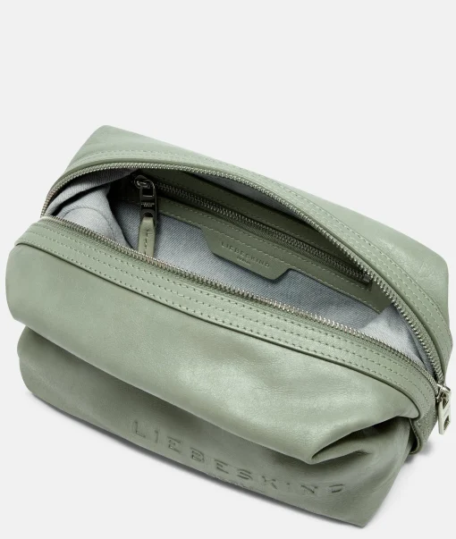 Elvira Pouch