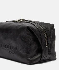 Elvira Pouch