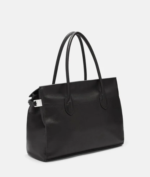 Gloria Satchel L