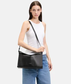 Lora Crossbody M