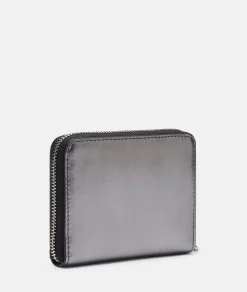 Metallic Ezra Conny
