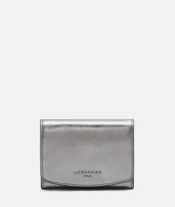 Metallic Ezra Louisa