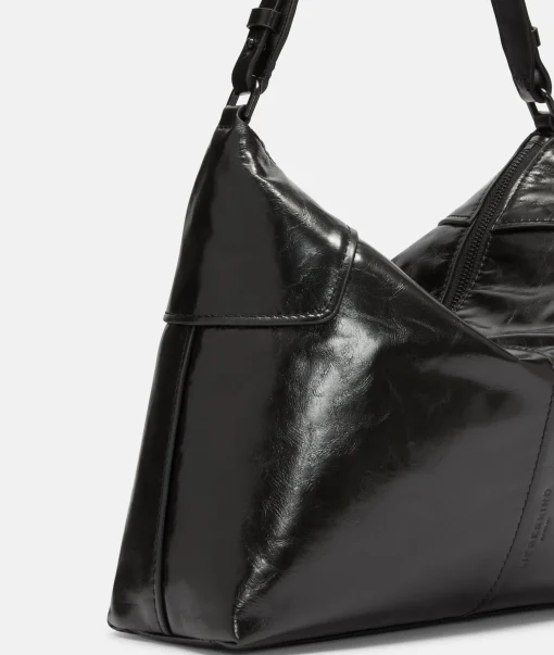 Mila Hobo M