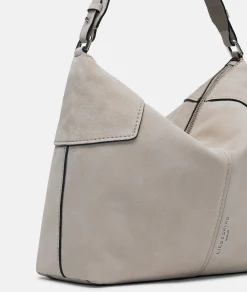 Mila Hobo M