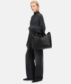 Satchel L