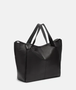 Satchel L