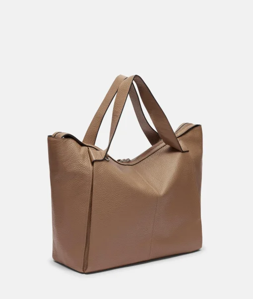 Satchel L