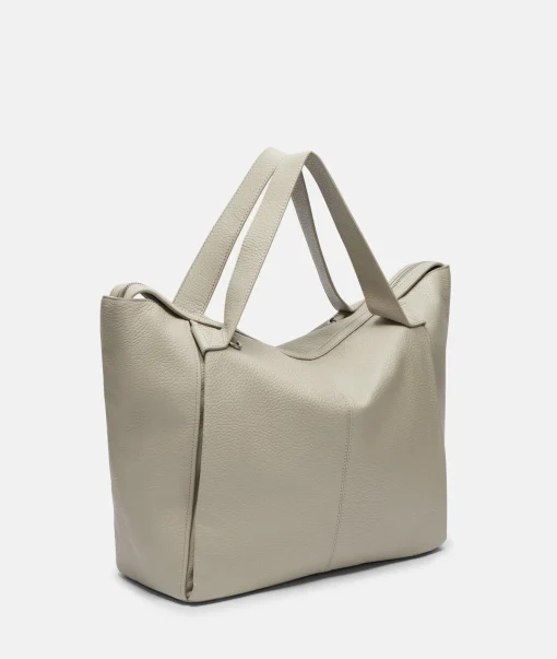 Satchel L