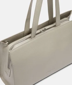 Satchel L