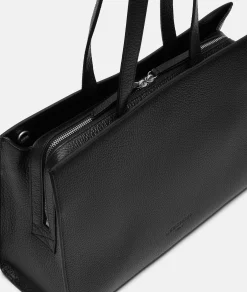 Satchel L