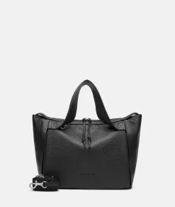 Satchel M