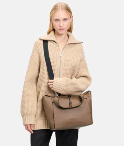 Satchel M