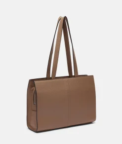 Satchel M