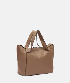 Satchel M