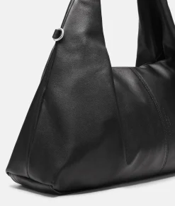 Scarlet Satchel M